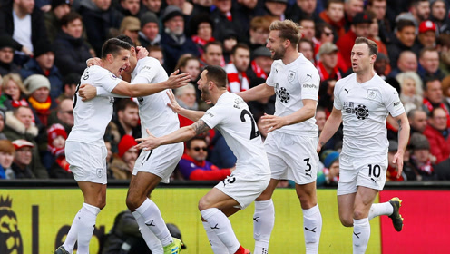 热议中超保级：赛程为人情世故提供便利；亚泰想搞肯定冲回来