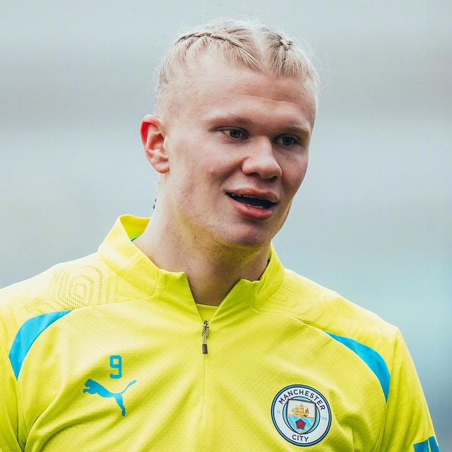 曼晚：曼联可在冬窗尝试引进托尼，他与姆伯莫配合默契