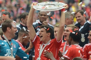 拜仁再度横扫对手，领先德甲积分榜