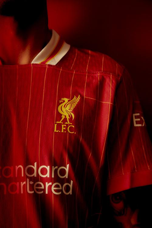 海港6日上午转道新加坡去新山，颜骏凌、徐新获颁纪念球衣