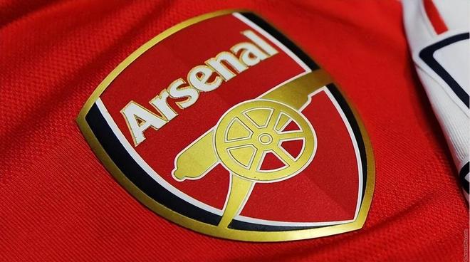 邓加：巴西球员和欧洲球员是不一样的，他们总想上场踢球